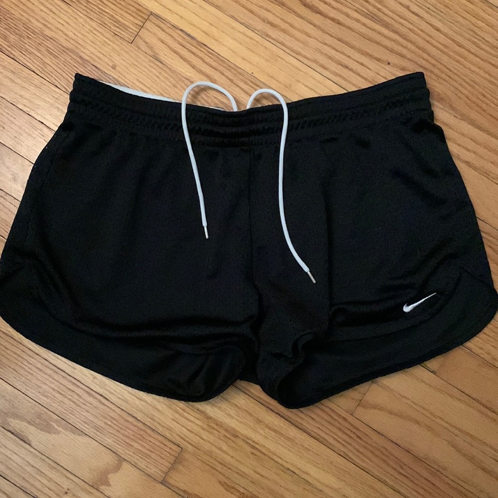 Women’s Nike Black Mesh Shorts Size Small